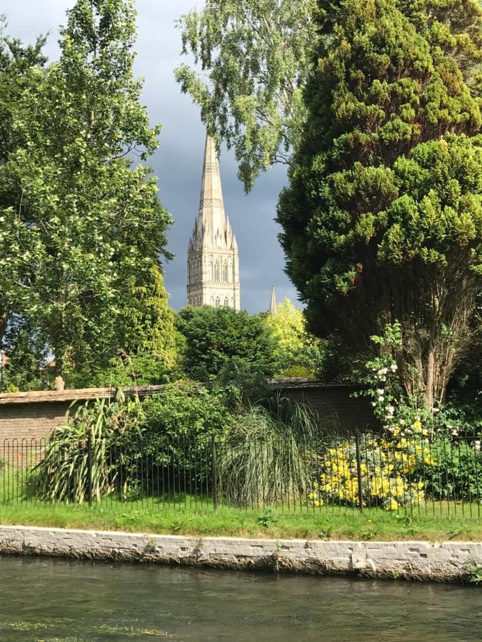 A Wonderful Place In The Hub Of The City, Yet On The Edge Of The Countryside Salisbury Exteriér fotografie